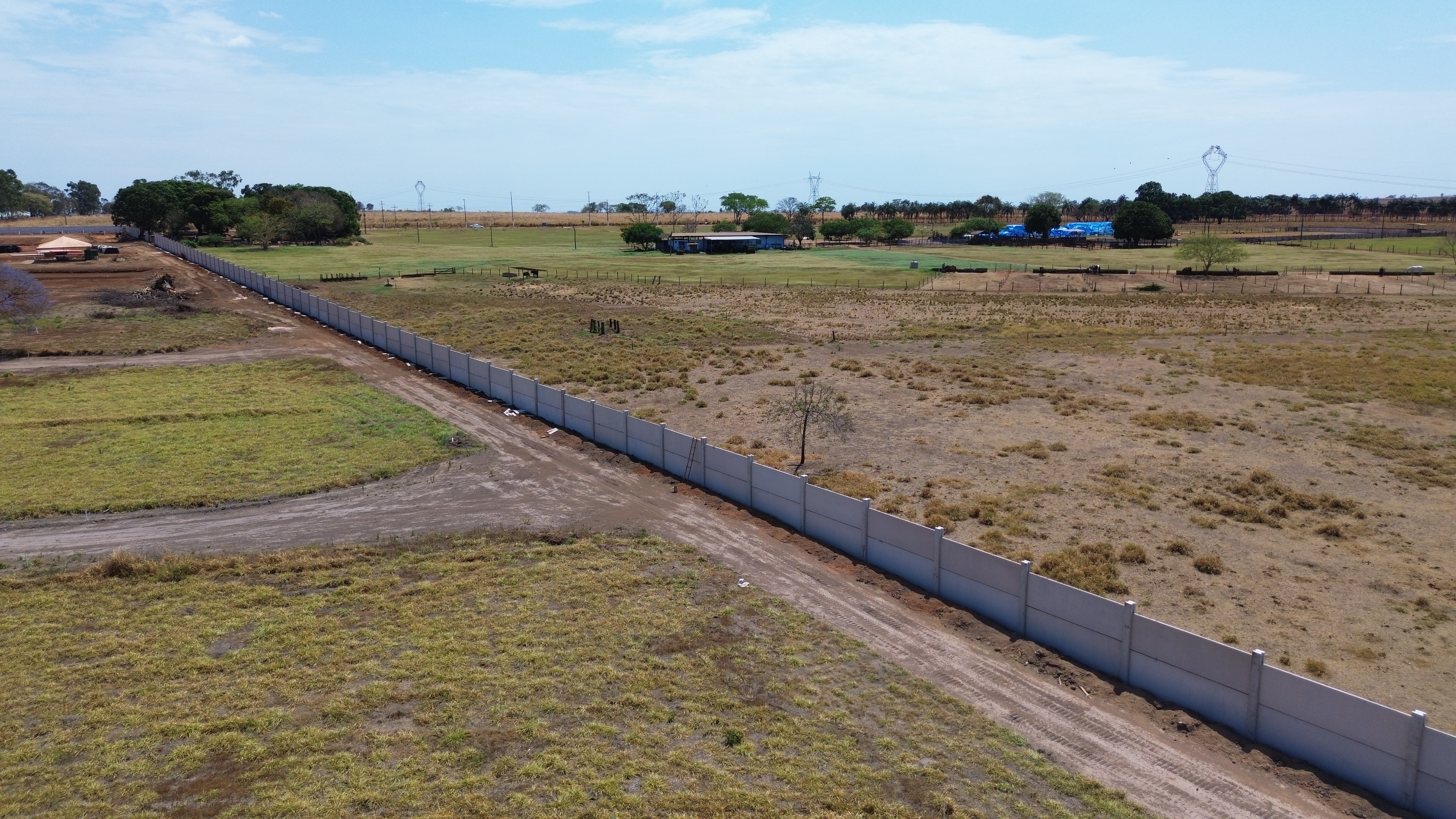 Muro Paliteiro e Pré-Moldado- Condomínio Natura Residence